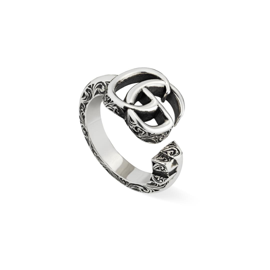 gucci ring gg logo