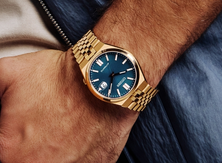 Blue citizen Tsuysoa watch 